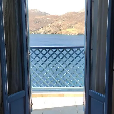 Asvestoti Mesonettes Blue Light σιελ μεζονετεs Hotell Pera Gyalos